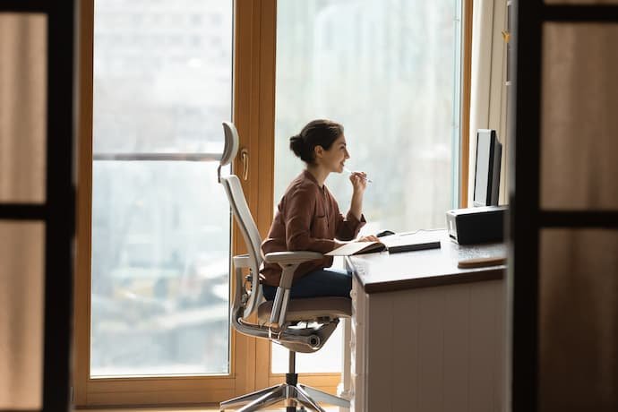 melhor cadeira ergonômica para coluna